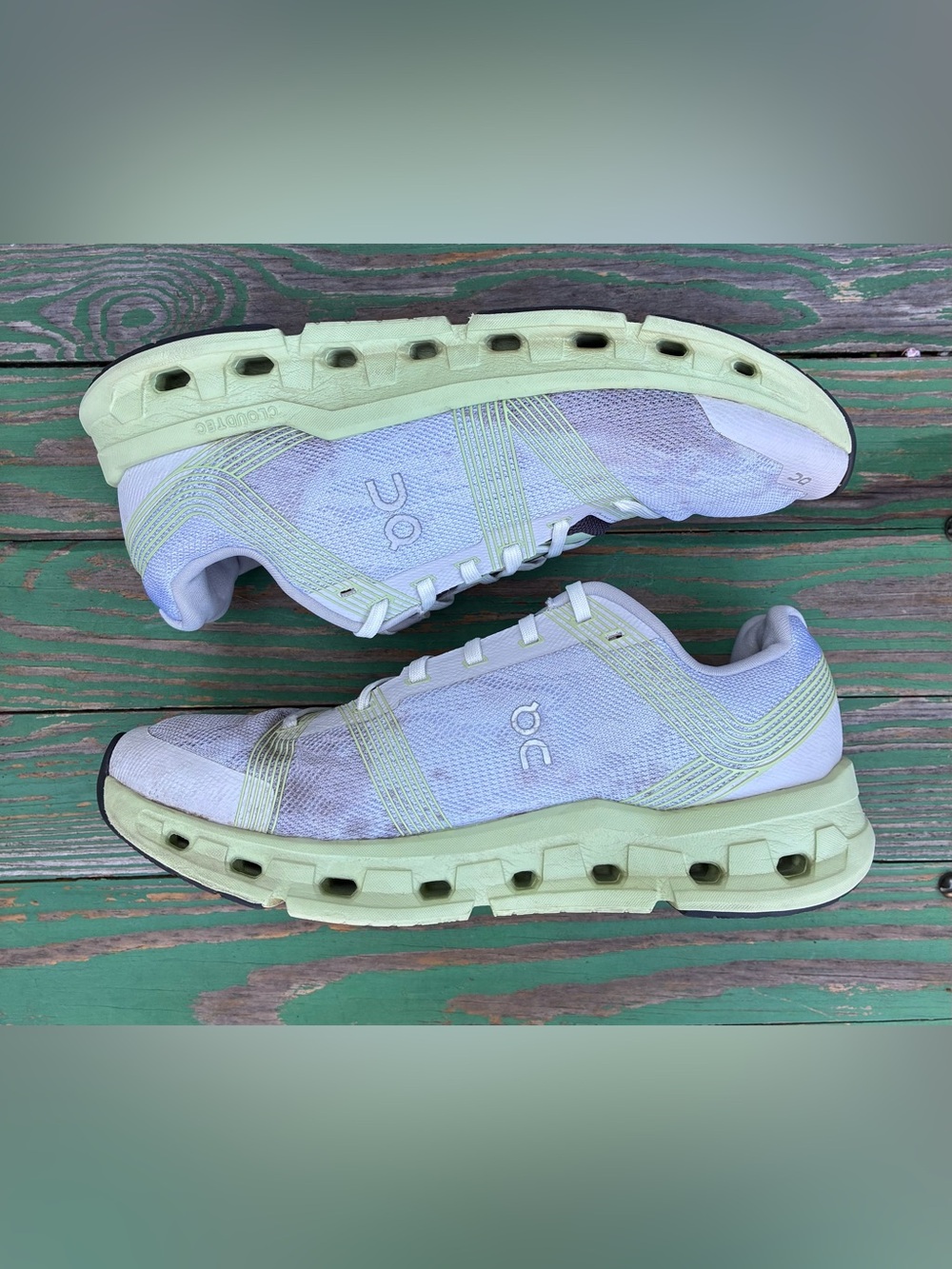On Running Cloudgo Running Shoes Womens Sz 9.5 Frost Hay Grey Sneakers